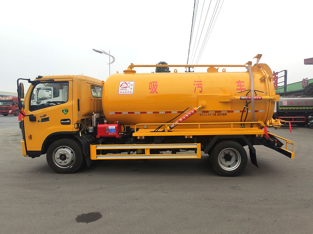 【7.5立方】東風(fēng)凱普特K7東風(fēng)多利卡吸污車(chē)