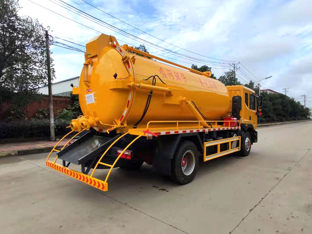 【10-12立方 】東風多利卡D9吸污車