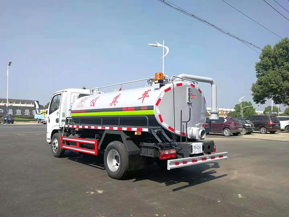 【4.6立方 】東風多利卡D6吸糞車