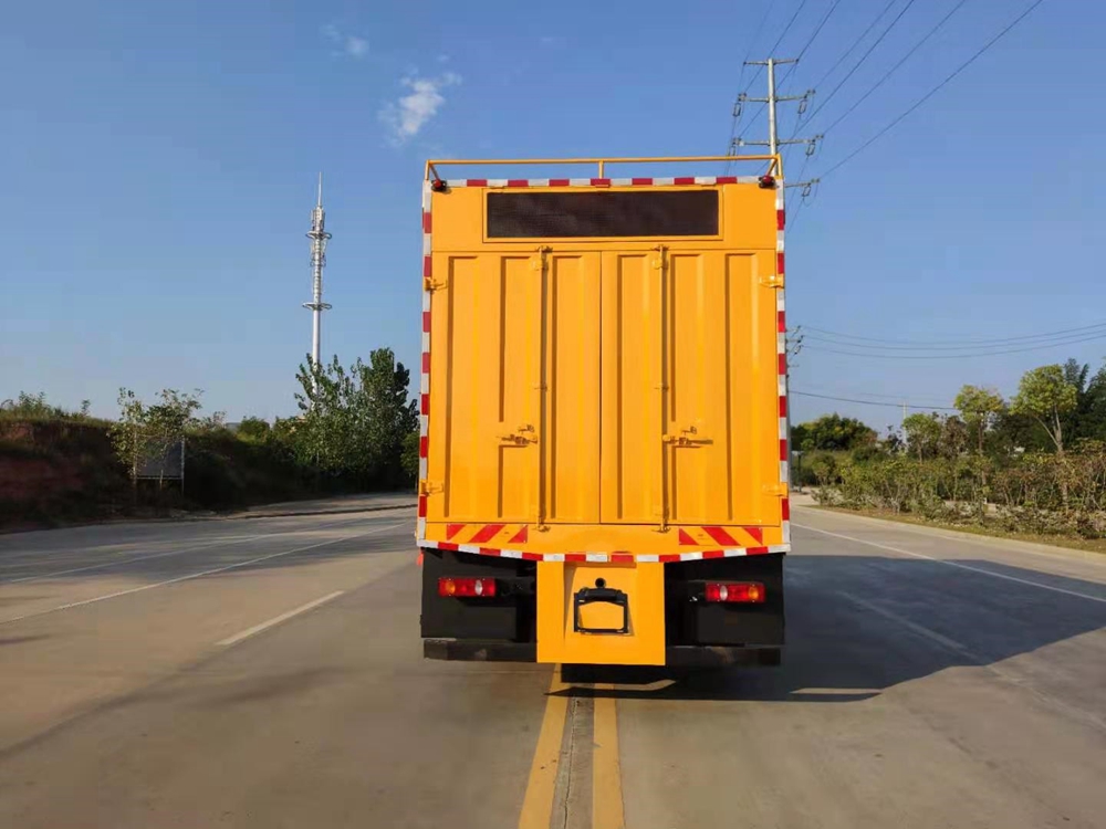 東風天錦吸污凈化車