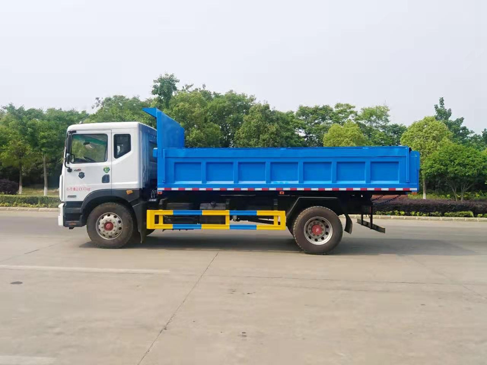 東風(fēng)多利卡D9自卸式垃圾車