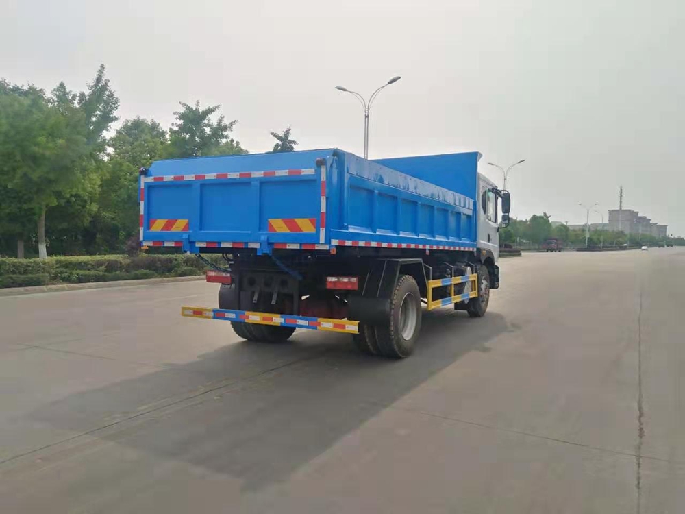 東風(fēng)多利卡D9自卸式垃圾車