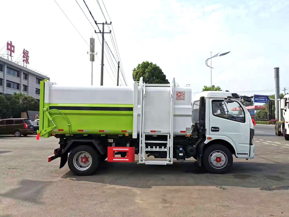 【10立方】 多利卡D7右側(cè)掛桶垃圾車