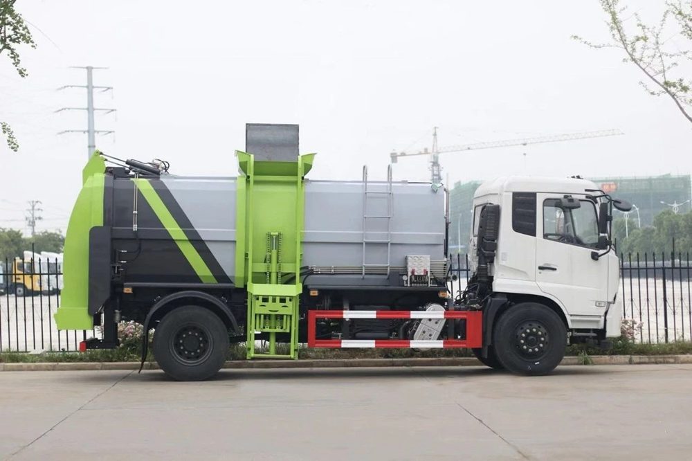 【10立方】東風(fēng)天錦餐廚垃圾車